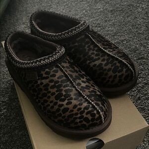 Ugg leopard print Tasman